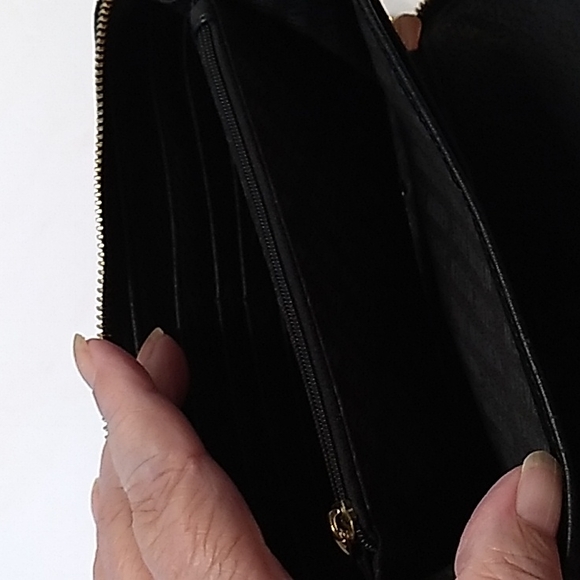 Steve Madden Wallet - Picture 7 of 9